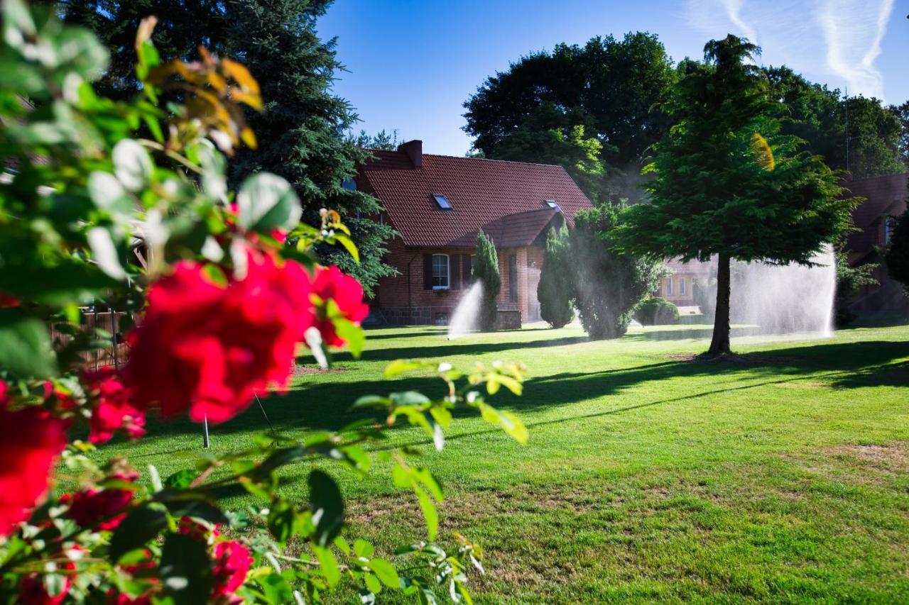 Hotel Lesniczowka "Przylesko" Rybakowo Exterior foto